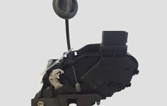 Volvo V70 Rear door lock 31253920 A048317