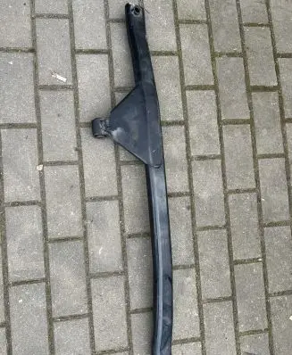 Engine mount bracket