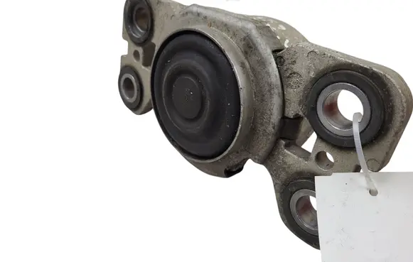 Volvo V60 Engine mount bracket 31401307