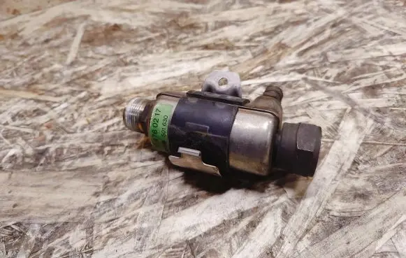 Mercedes-Benz S W140 Fuel cooler (radiator) 1404760217