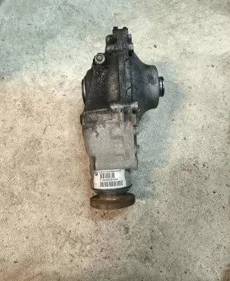 BMW 3 F30 F35 F31 Front differential 7578157 8203256 1106020500087010