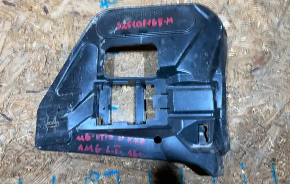 Mercedes-Benz V Class W447 Rear bumper mounting bracket A4478854700 S2510F168-M