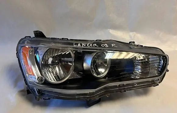 Mitsubishi Lancer VIII Headlight/headlamp R0093H 8301C408