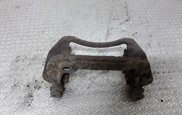 Mercedes-Benz C W203 Front Brake Caliper Pad/Carrier 