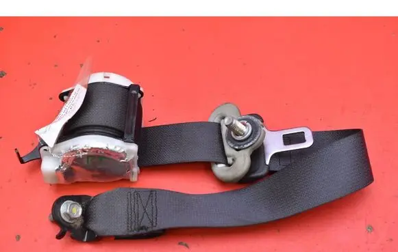 Honda Civic IX Front seatbelt 82450TB9G010M