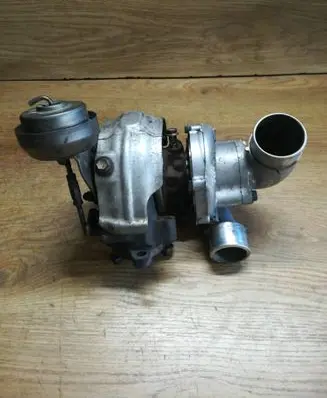 Toyota Avensis T250 Turbo 172010R020 05092900457