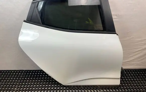 Renault Clio V Rear door