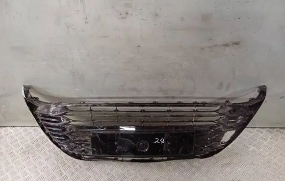 Toyota Yaris Front bumper lower grill 531020D130 531120D830