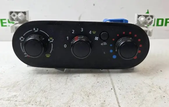 Nissan NV300 Climate control unit 30080061 E1093050C