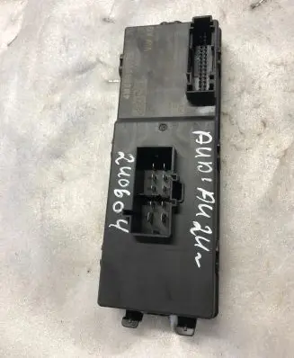 Audi A4 S4 B9 8W Tailgate/trunk control unit/module 4m8959107b