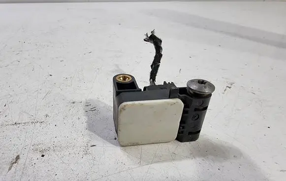BMW 3 E90 E91 Airbag deployment crash/impact sensor 6911003 030211 0285003900