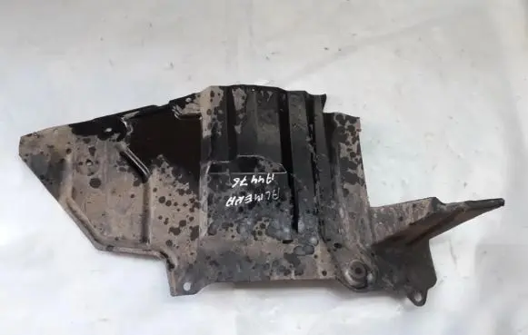 Nissan Almera N16 Engine splash shield/under tray 758944M400