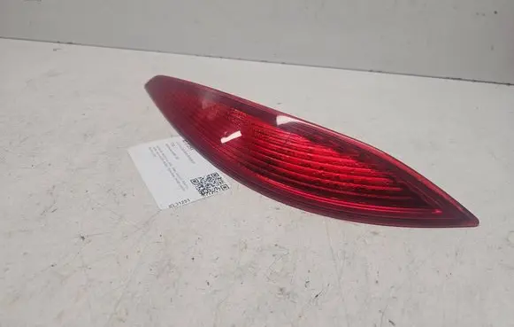 Opel Astra H Tailgate rear/tail lights 13262042