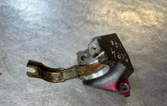 Renault Scenic IV - Grand scenic IV Driveshaft support bearing bracket 397743238R