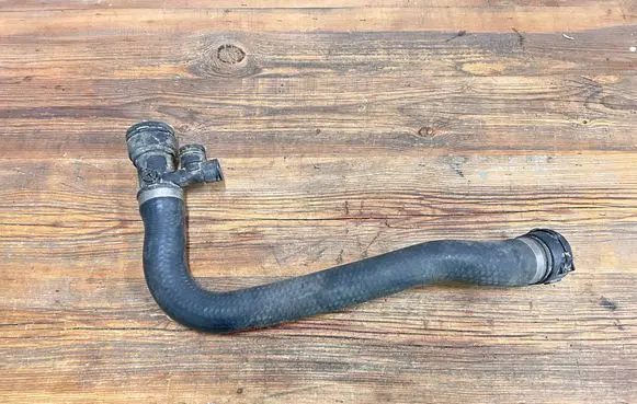 BMW 3 E46 Coolant pipe/hose 
