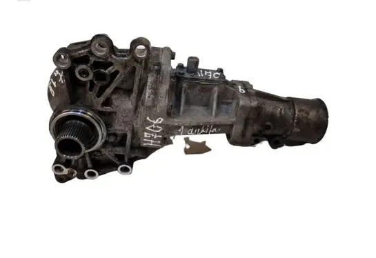 Gearbox transfer box case