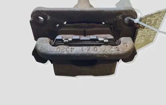 Nissan Leaf II (ZE1) Rear brake caliper