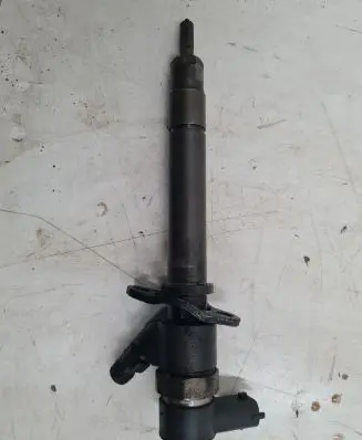 Volvo S60 Fuel injector 0445110078 8658352