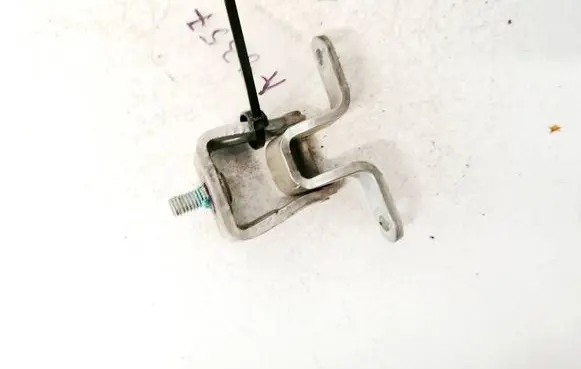 Skoda Octavia Mk2 (1Z) Tailgate/trunk/boot hinge 1z5827301