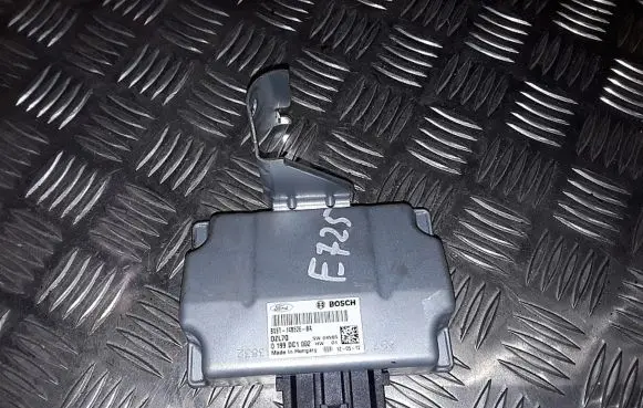 Ford Focus Engine control unit/module BV6T14B526BA