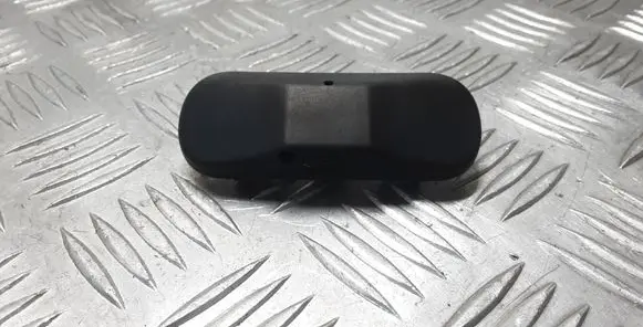 Windshield washer spray nozzle