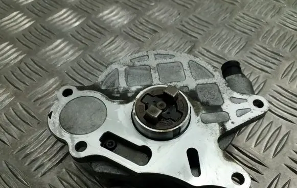Skoda Superb B6 (3T) Vacuum pump 03L145100F