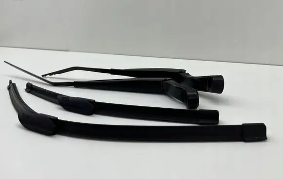 Audi A3 8Y Front wiper blade arm