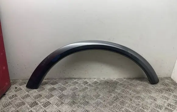 Volvo C30 Rear arch trim 31265184