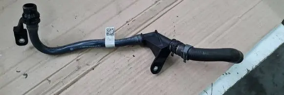 Audi A4 S4 B9 Engine coolant pipe/hose 8W0145670B