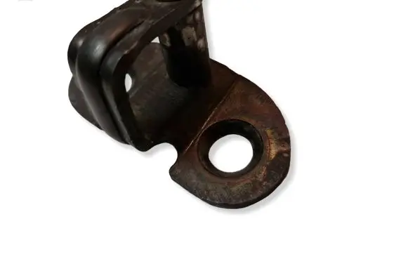 Volkswagen Caddy Front door lock loop/hook striker 2K0827512