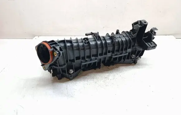 BMW 1 F20 F21 Intake manifold 7807991 8506406