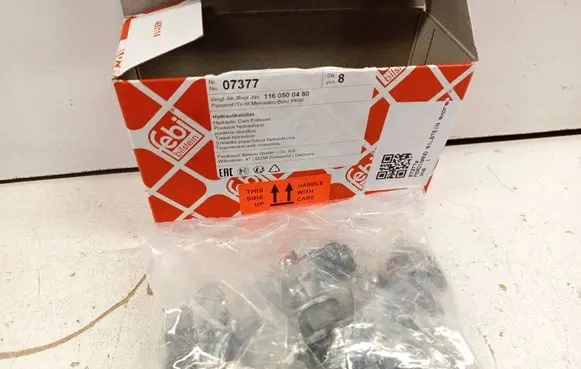 Mercedes-Benz 380 560SEC C126 other engine part 1160500480 A1160500480 07377
