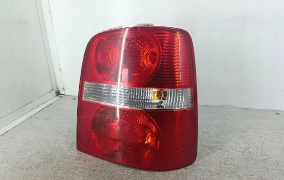 Volkswagen Touran I Rear/tail lights 