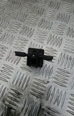 Mercedes-Benz E W212 Windshield washer spray nozzle A2048320714
