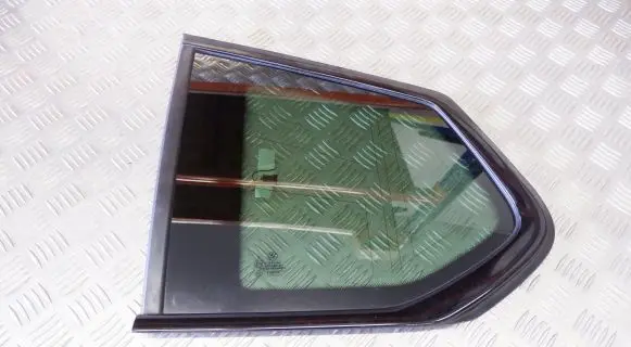 BMW X3 F25 Rear side window 7205663