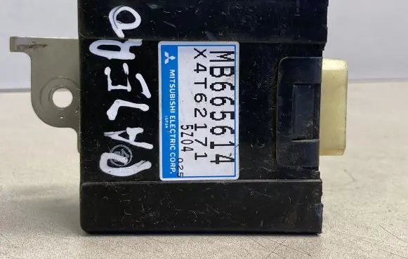 Mitsubishi Pajero Other relay MB665614 X4T62171