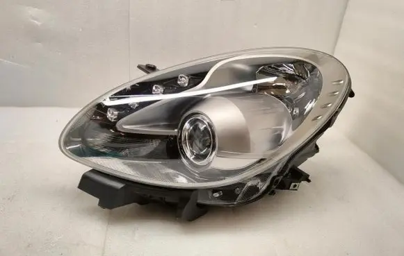 Alfa Romeo Giulietta Headlight/headlamp