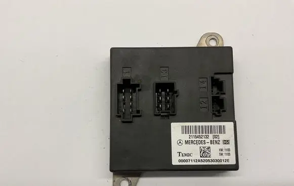 Mercedes-Benz E W211 Comfort/convenience module 2115452132 20711235