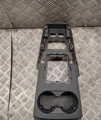 Audi A3 S3 8V Cup holder front A053629
