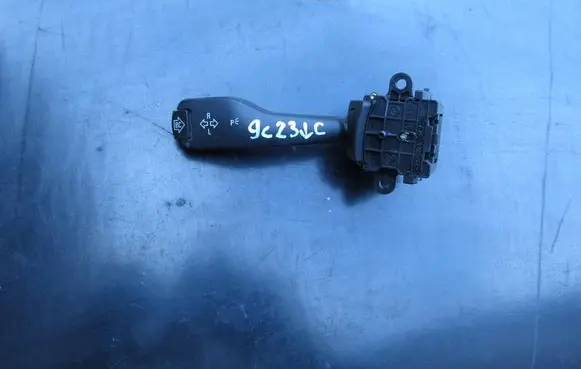 BMW Z4 E85 E86 Indicator stalk 8363668M