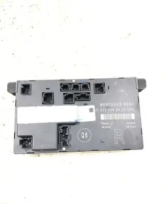 Mercedes-Benz E W211 Door control unit/module 2118200626