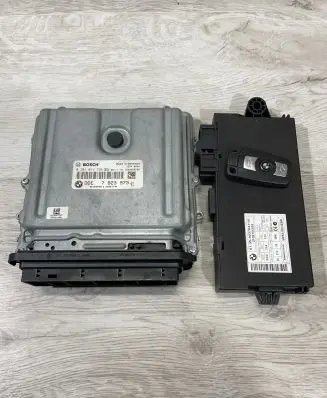 BMW 3 E90 E91 Engine ECU kit and lock set 7823973 9237047