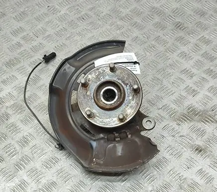Toyota Prius+ (ZVW40) Front wheel hub 4355047010