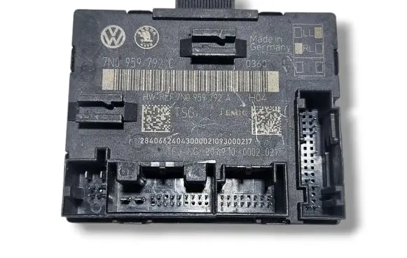 Skoda Superb B6 (3T) Door control unit/module 7N0959792A 7N0959792C