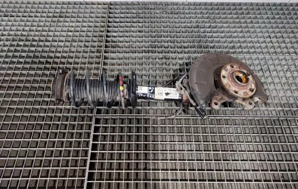 Volkswagen Touran II Front wheel hub spindle knuckle 