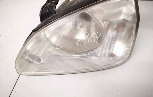 KIA Carens I Headlight/headlamp