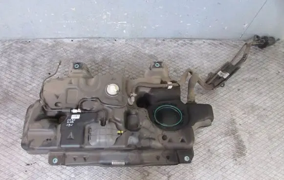 Mazda CX-30 Fuel tank 