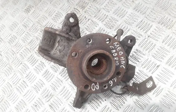 Renault Megane II Front wheel hub spindle knuckle