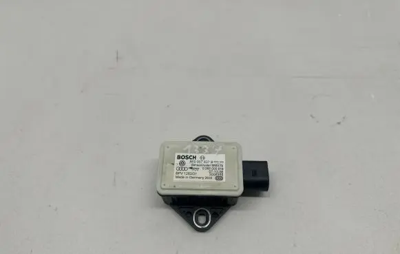 Audi A6 S6 C6 4F ESP acceleration yaw rate sensor 8E0907637B 0265005618