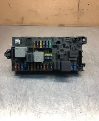 Mercedes-Benz E W211 Fuse module 2115453801